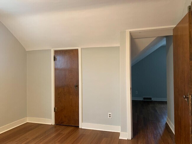 Foto del edificio - 2705 Asbury Rd