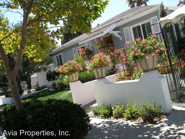 Building Photo - 4 br, 2 bath House - 101 Linden Ave