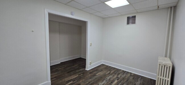 Foto del edificio - 64 Central Ave