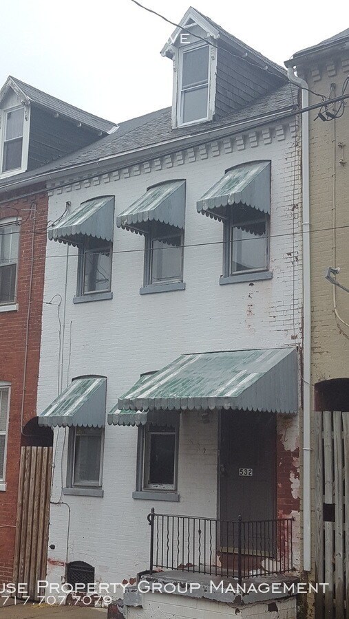 Building Photo - 532 Howard Ave