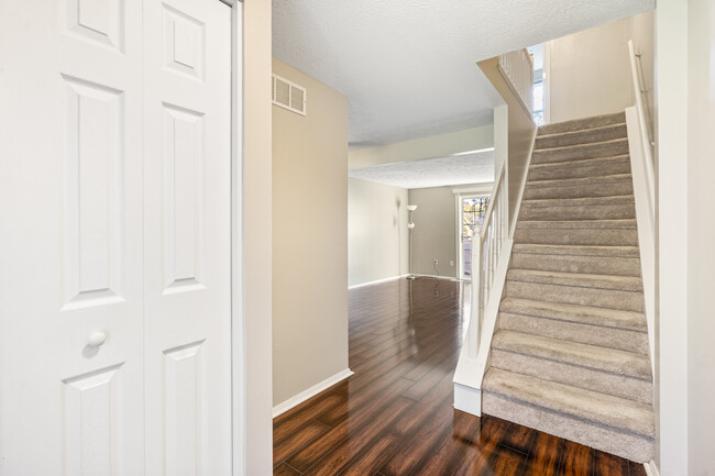 Building Photo - 601 Arkwood Dr