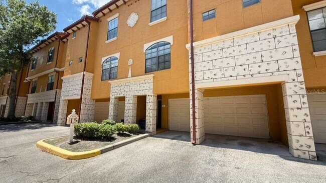 Foto del edificio - 6133 Metrowest Blvd