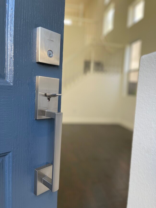 Foto del edificio - 5639 Vercelly Ct