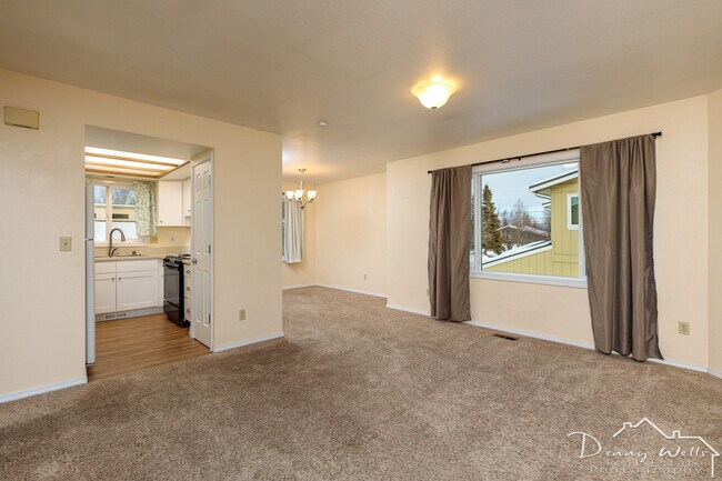 Living Room - 4810 Topaz Ave