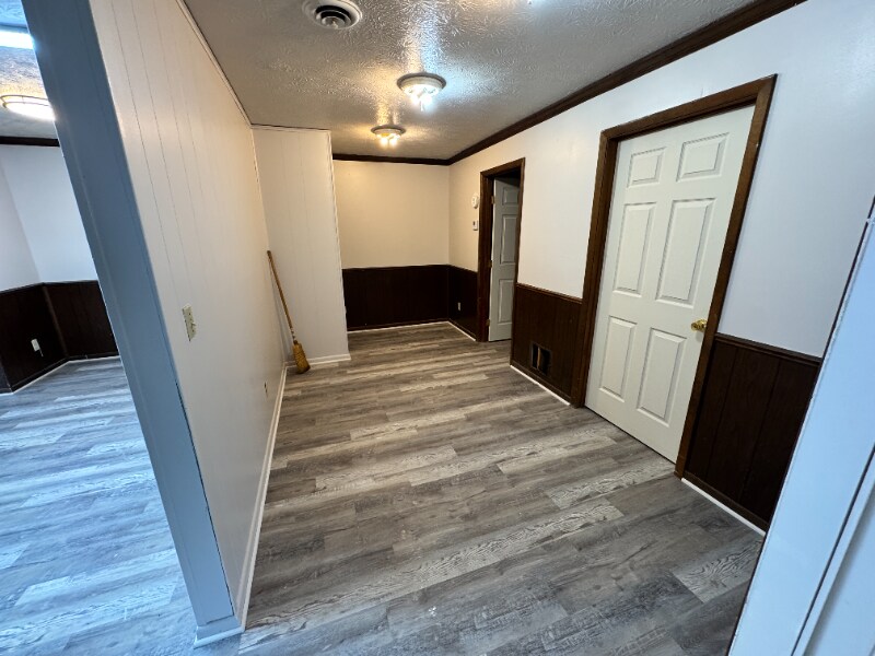 Building Photo - 748-750 Miami St