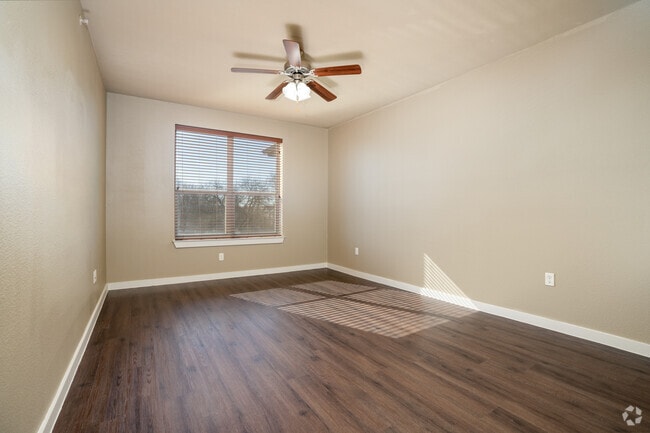 1BR, 1BA - 635SF - City Place Apartments
