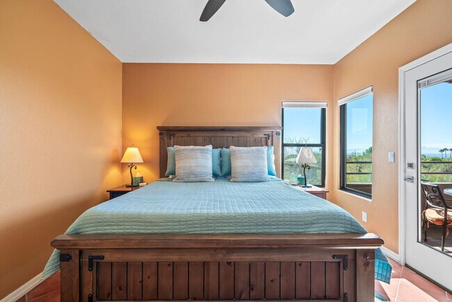 Foto del edificio - 6655 N Canyon Crest Dr