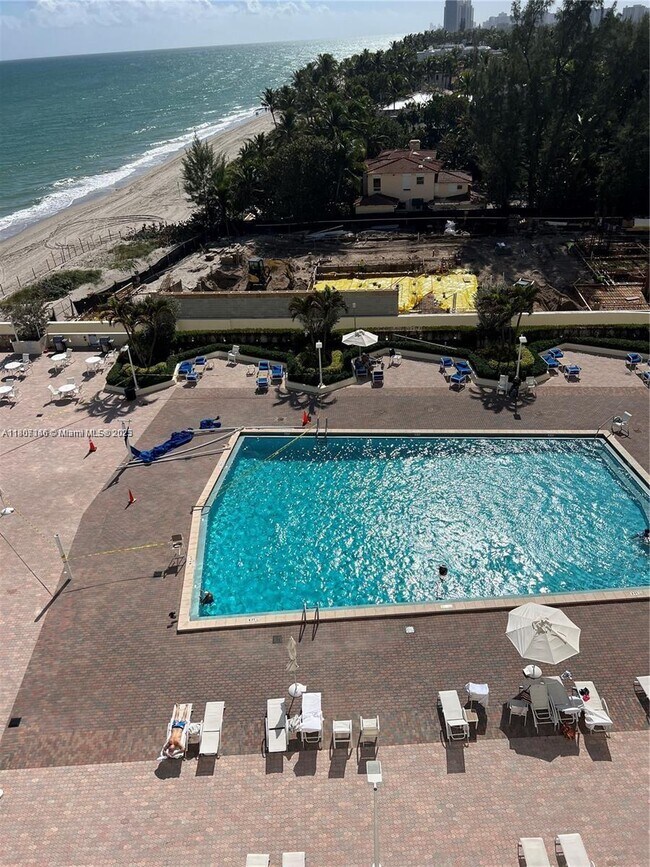 Building Photo - 3180 S Ocean Dr