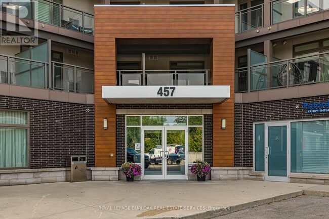 Photo du bâtiment - 457 Plains Rd E