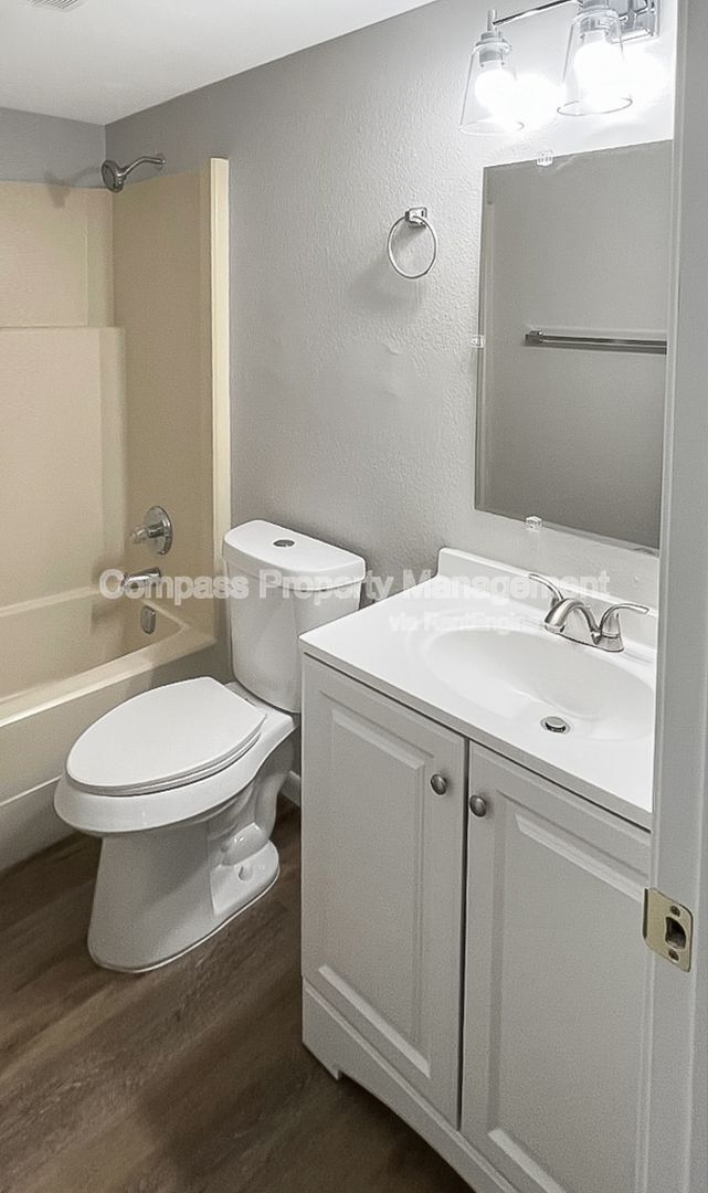 Foto del edificio - 3614 Douglas Ave