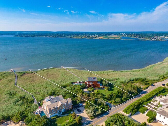 Building Photo - 360 Dune Rd