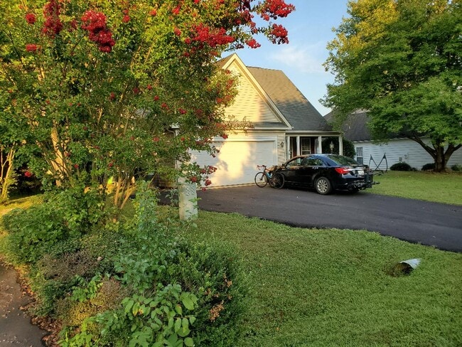 Building Photo - 1083 Autumn Hill Ct