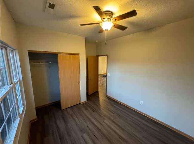 Building Photo - 6089 Bristol Ridge Dr
