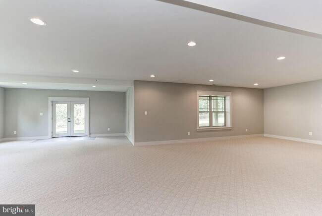 Building Photo - 1839 Lusby Pl