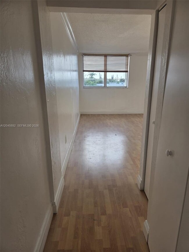 Foto del edificio - 7900 Tatum Waterway Dr