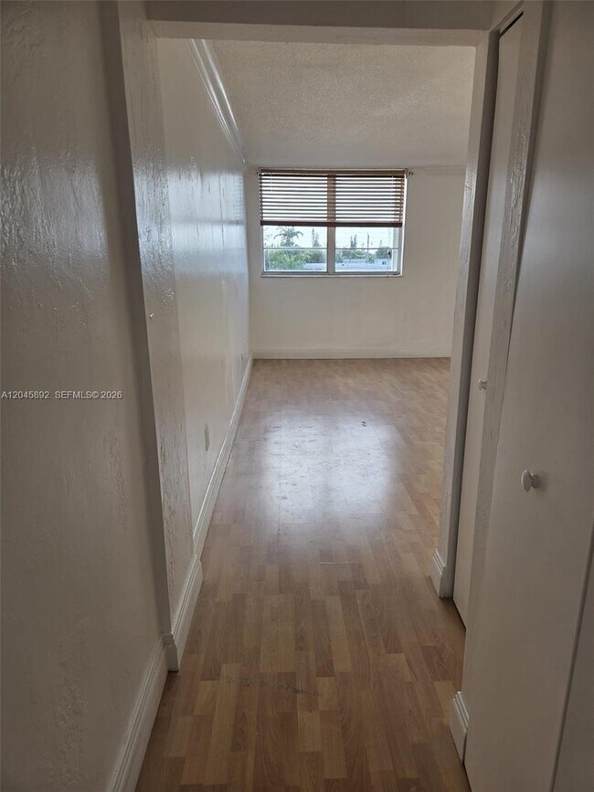 Building Photo - 7900 Tatum Waterway Dr
