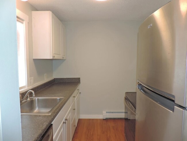 Building Photo - 34 Modena Dr