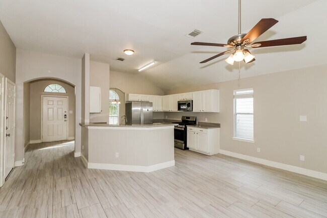 Foto del edificio - 25235 Clover Ranch Dr
