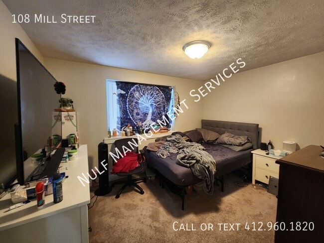 Building Photo - 108 Mill St