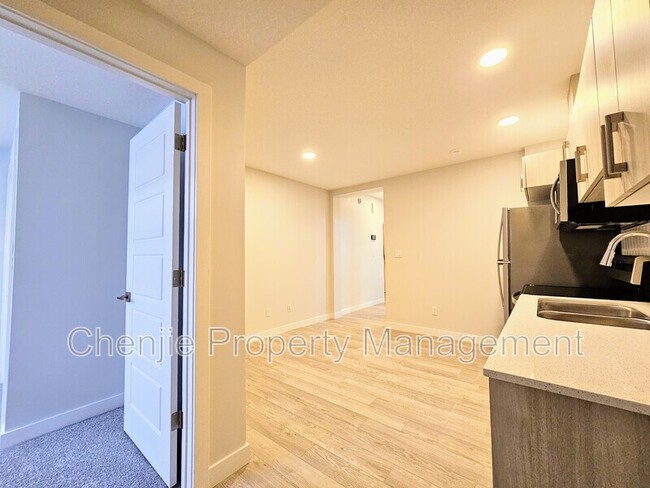 Building Photo - 6038 Edmonds Pl NW