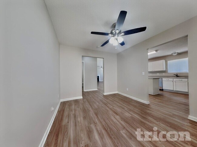 Foto del edificio - 810 Topsail Dr