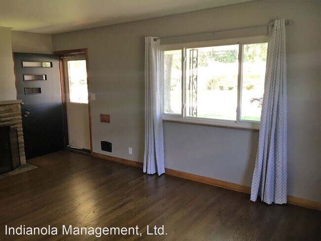Foto del edificio - 703-705 E Schreyer Pl