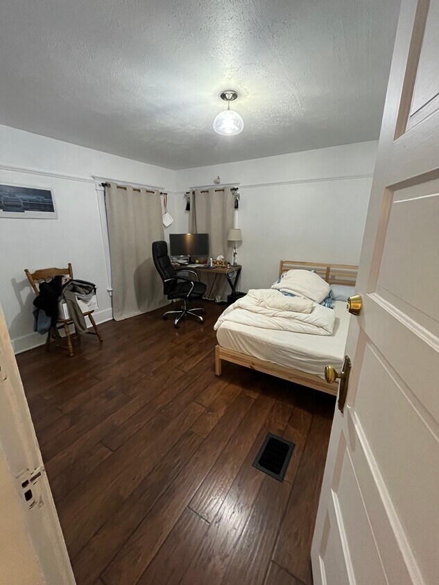 Foto principal - 2506 N Alder St