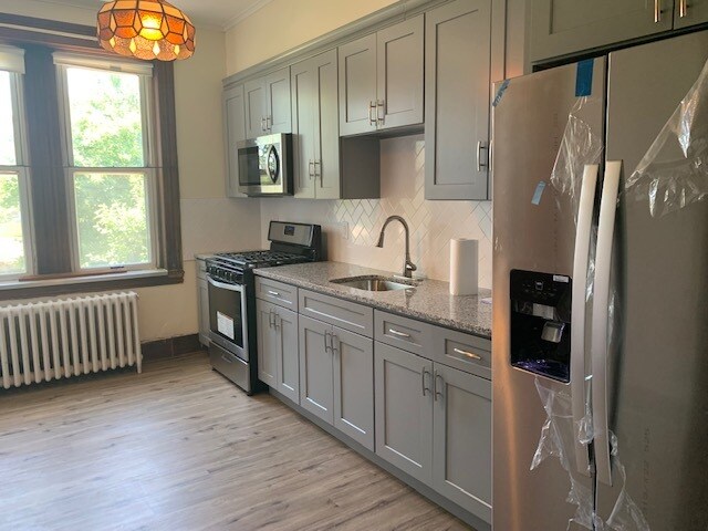 Foto principal - 443 65th St