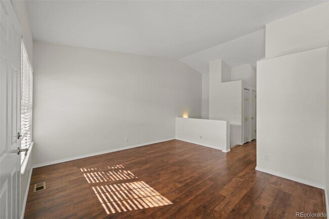 Foto del edificio - 6082 Colony Cir