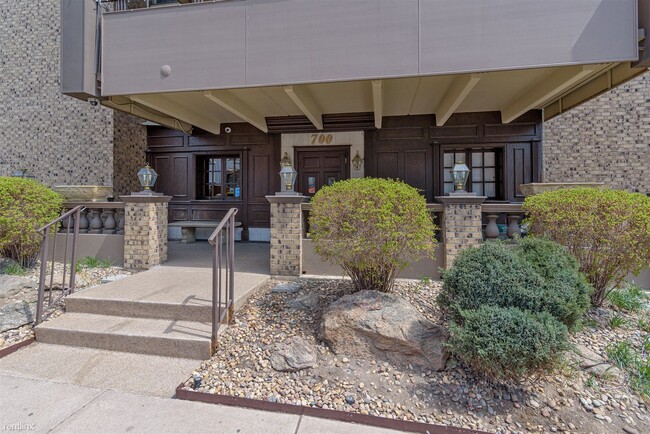Building Photo - 2 br, 2 bath Condo - 700 North Washington ...