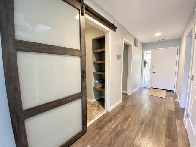 Building Photo - Two Bedroom, Moss Creek Condo w/ A Marsh V...