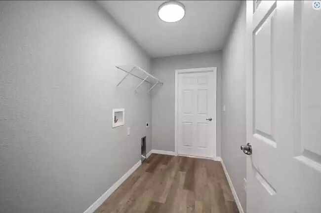 Building Photo - 2 Pecan Dr Ln