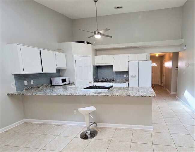 Foto del edificio - 3555 Daylily Ln