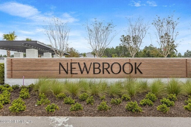 Building Photo - 174 Pine Leaf Dr