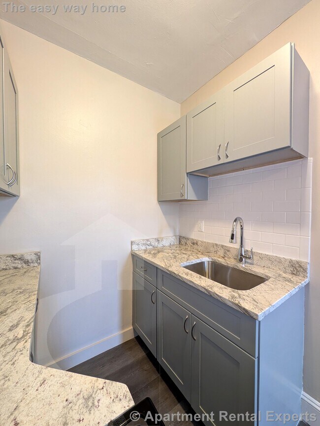 Foto del edificio - 4 Cogswell Ave