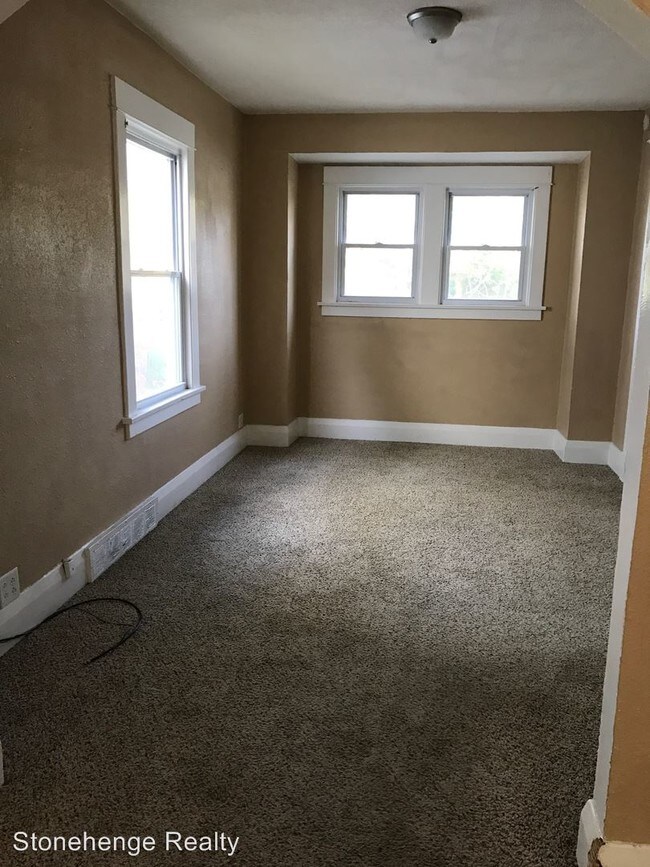 Building Photo - 3508 Leybourn Ave