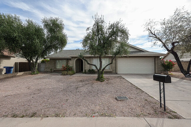 Photo - 6519 S Elm St (Tempe, AZ) House