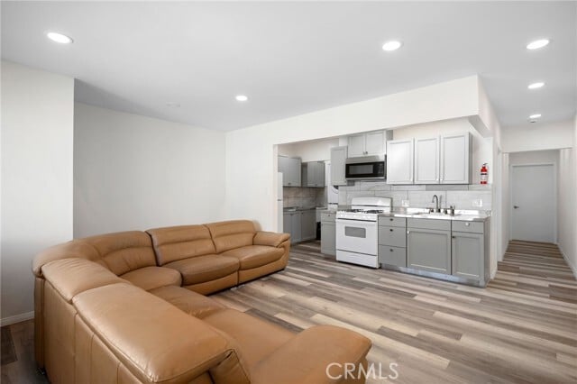 Building Photo - 614 N 4th St