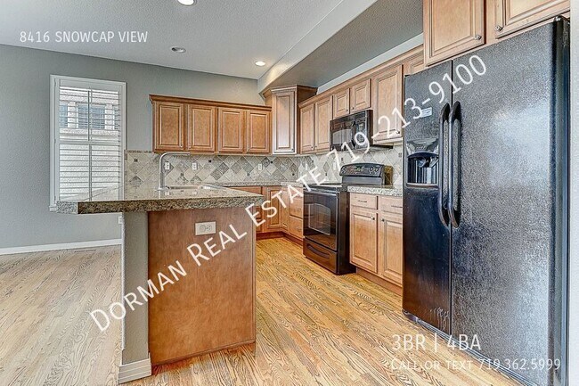 Building Photo - 2-Story Townhome A/C in D20
