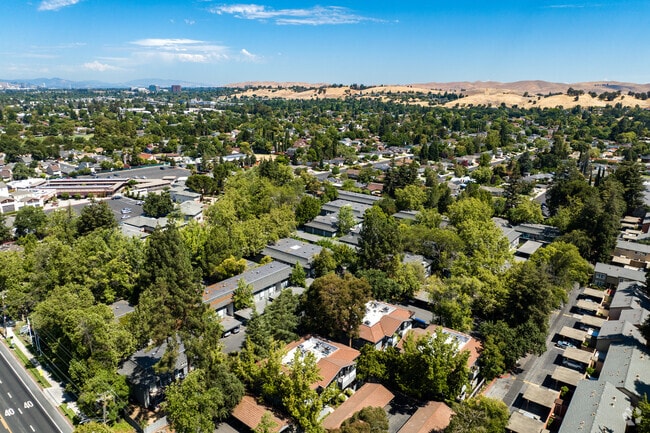 Aerial Photo - Sycamore Green Apartments