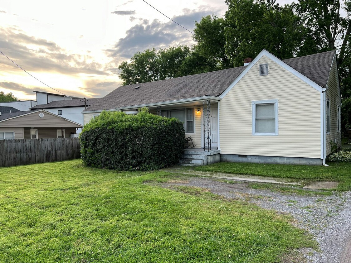 Foto principal - 6334 Patton Ave