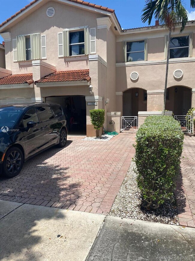 Foto del edificio - 11357 NW 42nd Ter  11357 Doral Fl 33178