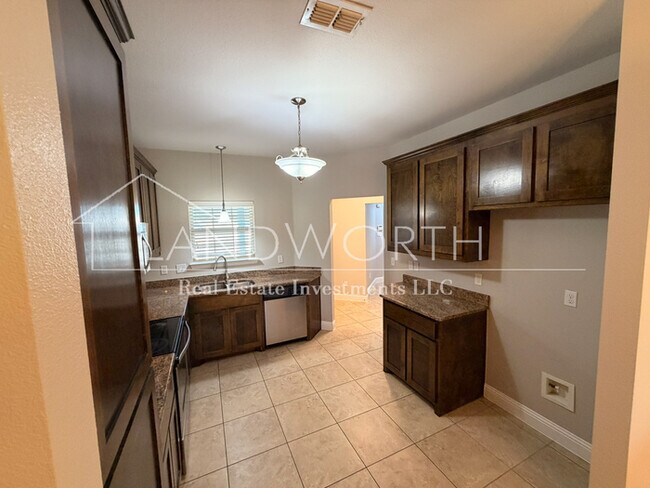 Foto del edificio - 4612 Angus Dr