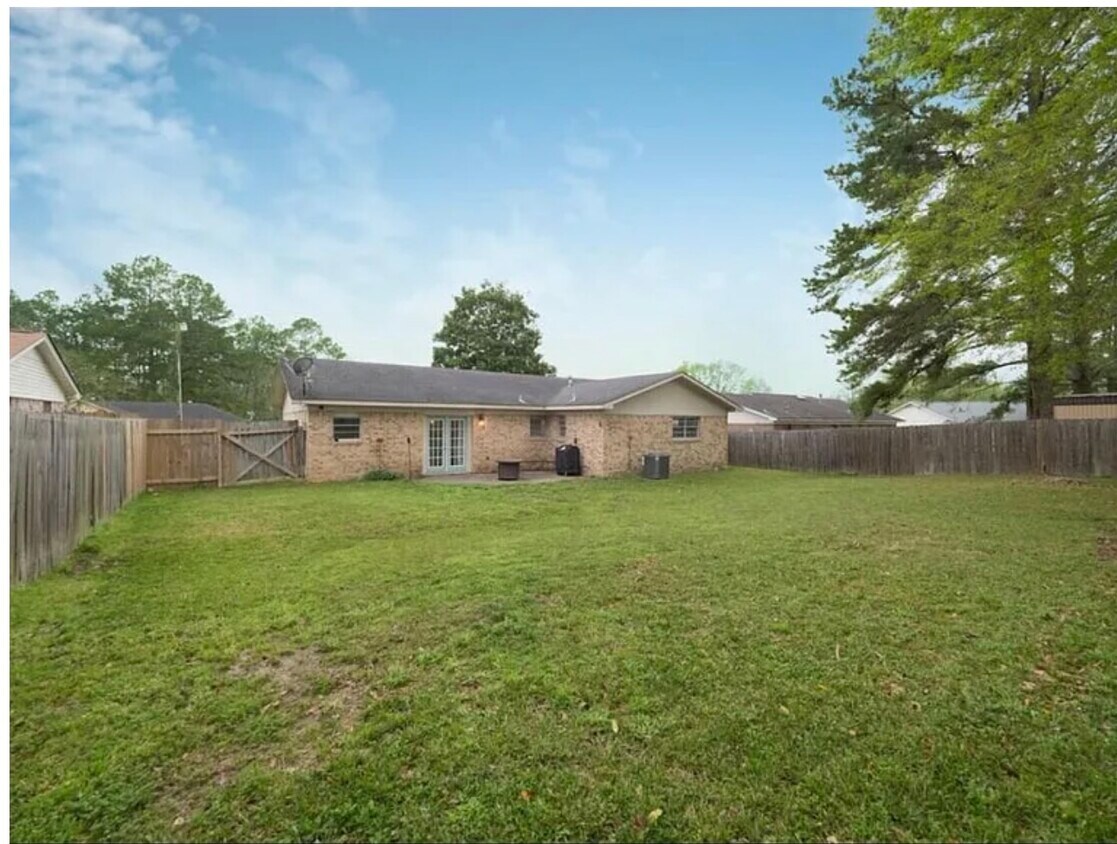 Foto principal - 1838 Woodlawn St