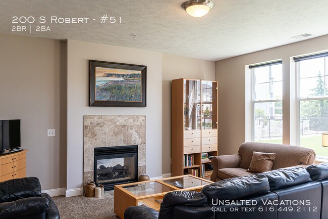 Building Photo - Beautiful Ludington Condo with Marina Views