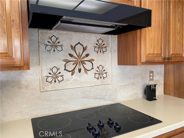 Foto del edificio - 320 E Country Hills Dr