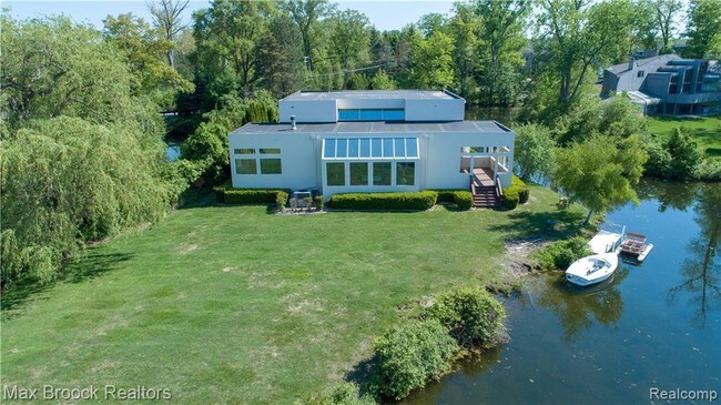 Building Photo - 1424 Lochridge Rd