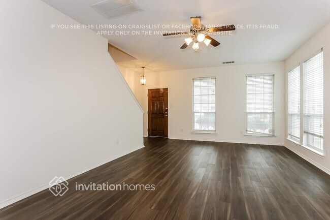 Building Photo - 1213 Sweetwater Dr