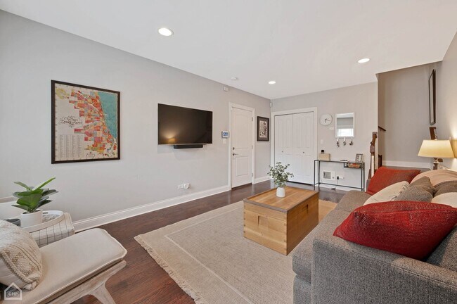 Foto del edificio - 2340 W Adams St