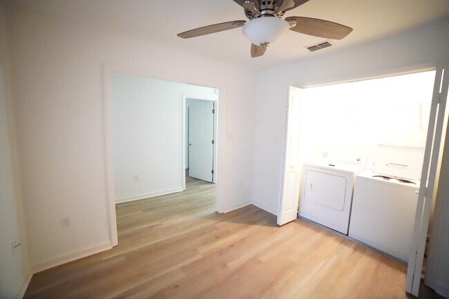 Foto del edificio - 1272 Cross Creek Cir
